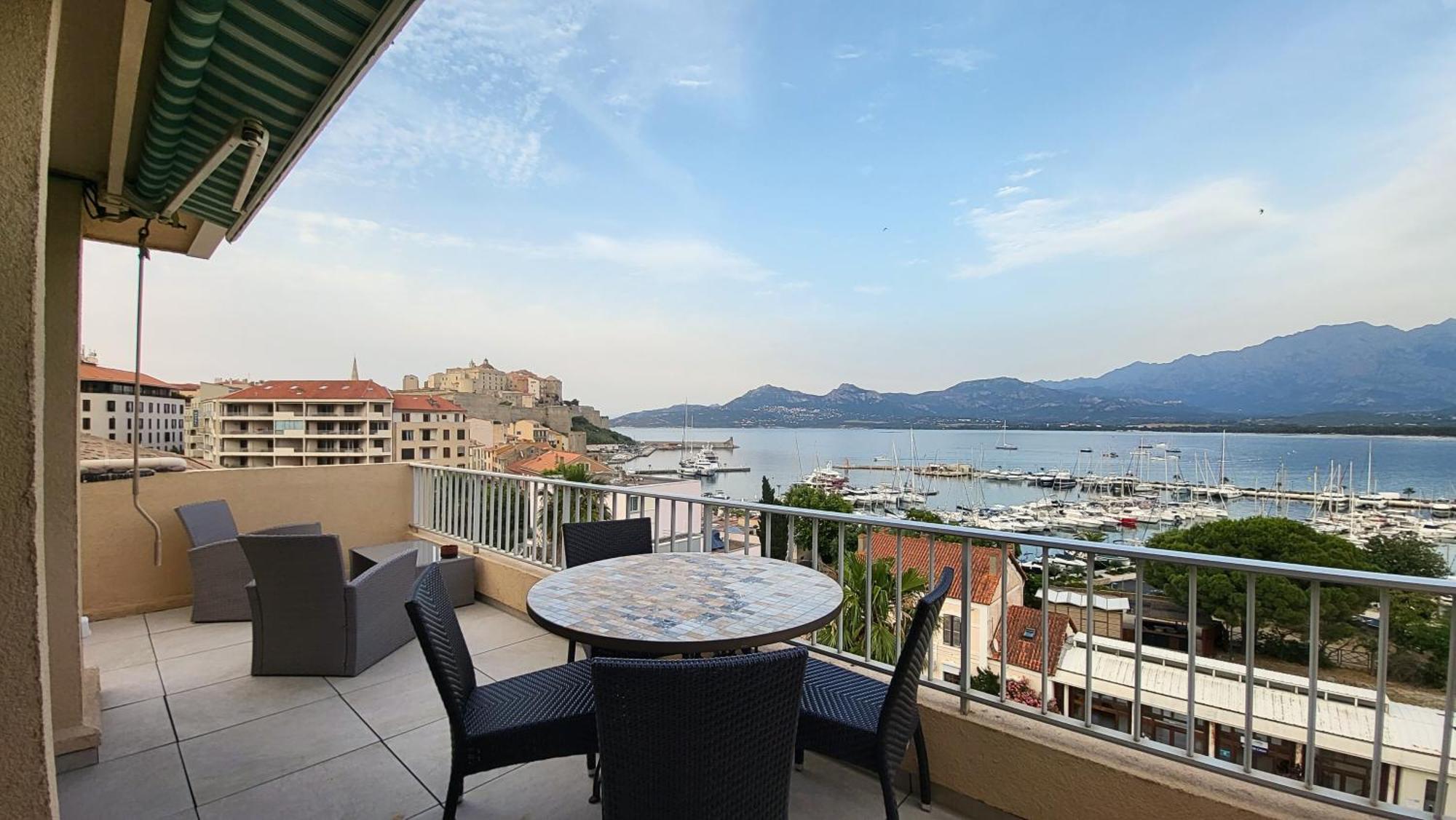 Appartement Sur La Baie, En Centre Ville Calvi  Exteriör bild