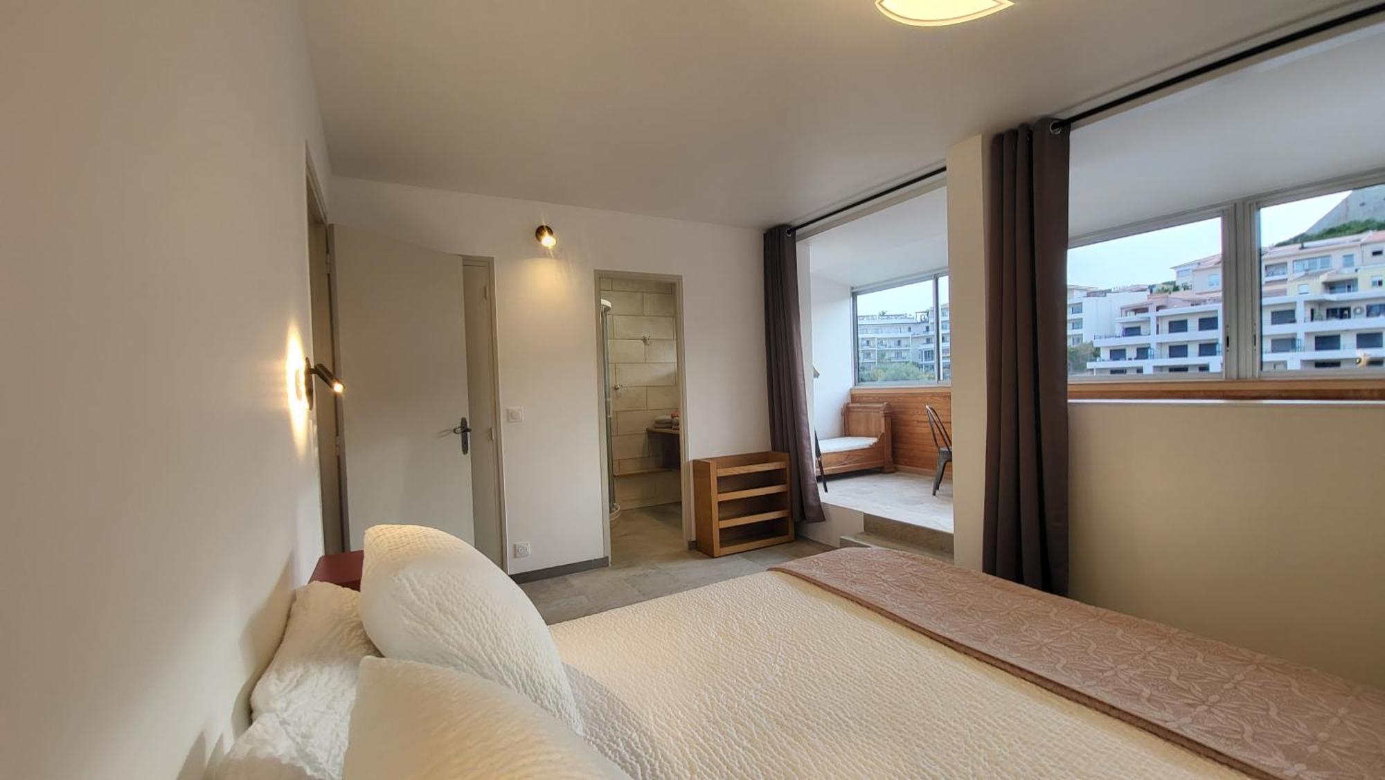 Appartement Sur La Baie, En Centre Ville Calvi  Exteriör bild